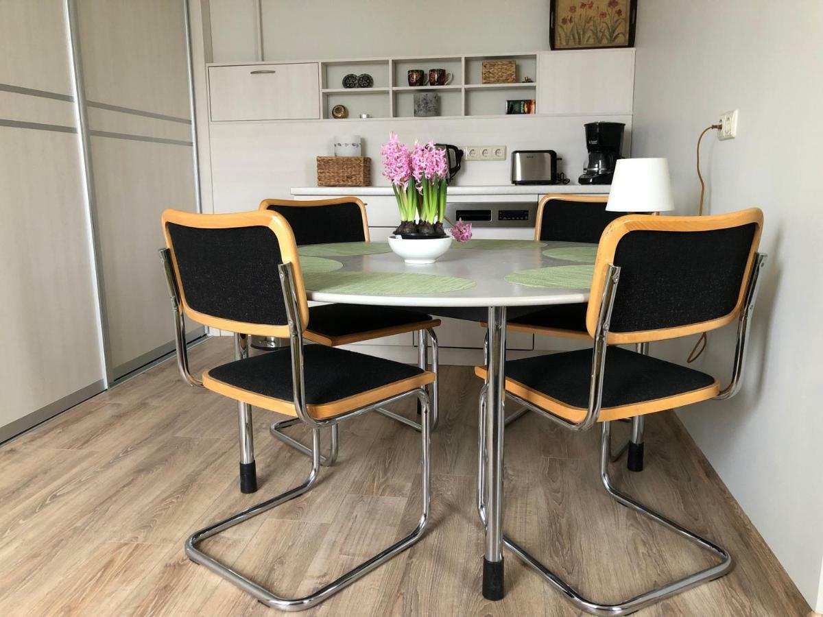 Family Or Group Apartment In Green Center Riga Exteriör bild