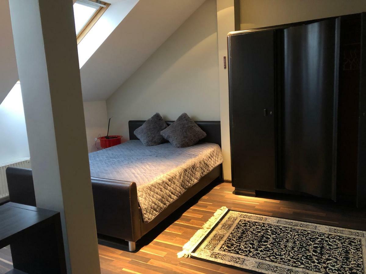 Family Or Group Apartment In Green Center Riga Exteriör bild